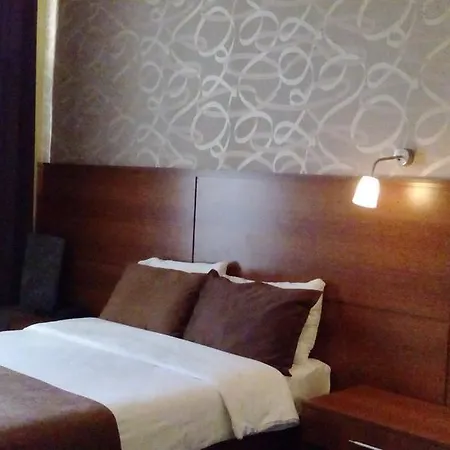 Hotel La & 4*