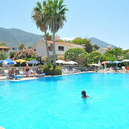 La & Lapithos (Northern Cyprus)